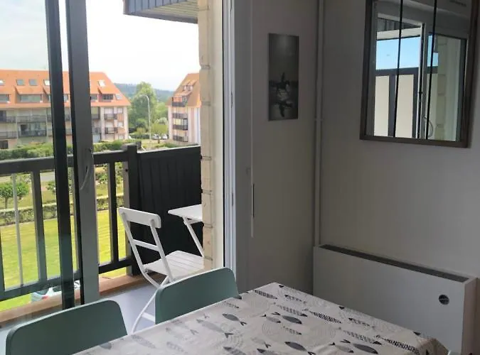 Prise De Vue A 2 Pas De La *